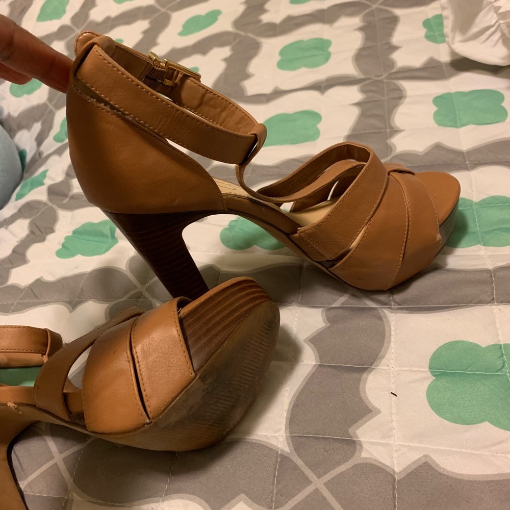 Shoes - Picture 2 of 4